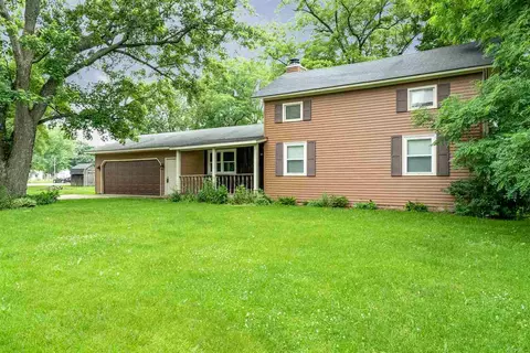 5668 Harrison St, Roscoe, IL 61073 photo 2