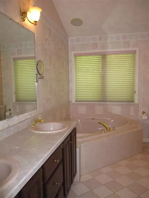 12298 Puff Cir, Roscoe, IL 61073 photo 12