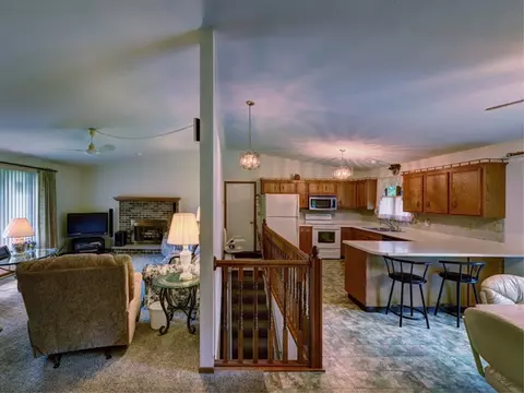5845 Kelmor Dr, Roscoe, IL 61073 photo 6