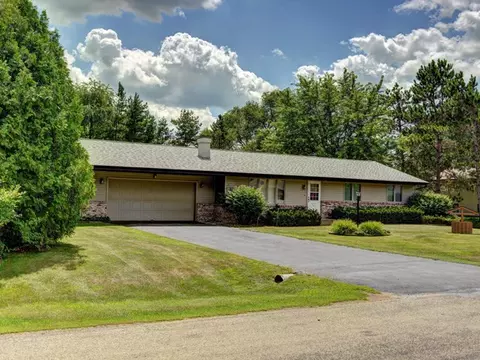 5845 Kelmor Dr, Roscoe, IL 61073 photo 1