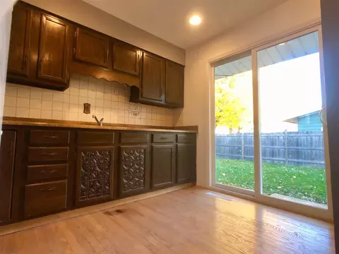 811 N Crestview Trl, Byron, IL 61010 photo 9