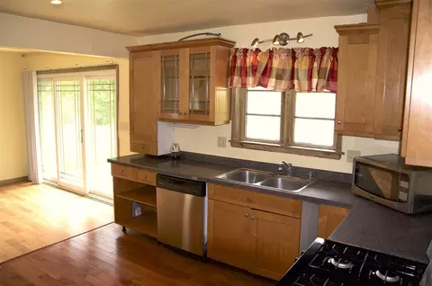 2903 E State St, Rockford, IL 61108 photo 9