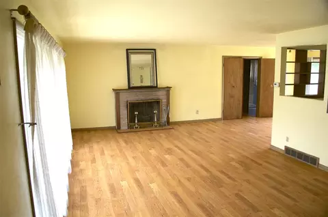 2903 E State St, Rockford, IL 61108 photo 4