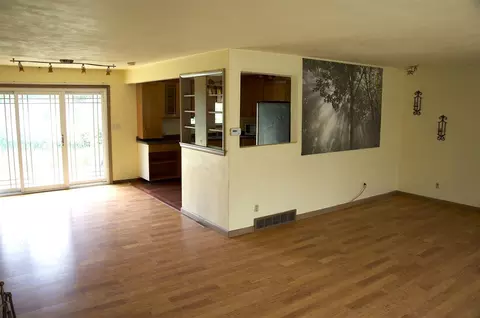 2903 E State St, Rockford, IL 61108 photo 5