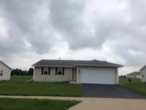 3045 Hiddengreen Dr, Belvidere, IL 61008 photo 1