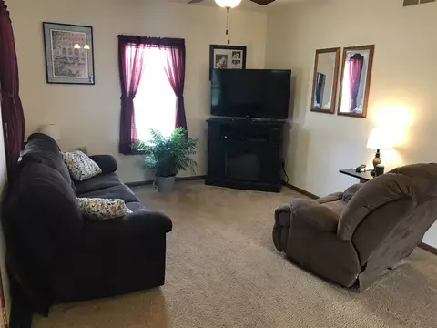 201 E Hitt St, Mount Morris, IL 61054 photo 7