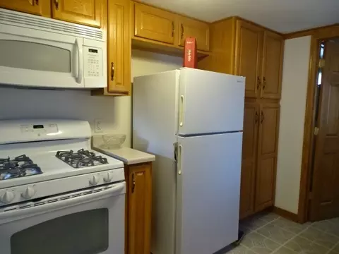 125 S 1st St, Capron, IL 61012 photo 8