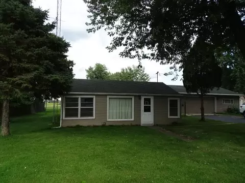 125 S 1st St, Capron, IL 61012 photo 11