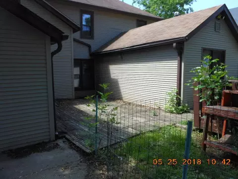 429 W 6th St, Pecatonica, IL 61063 photo 4