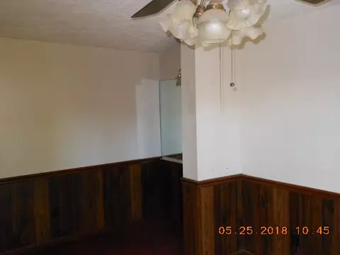 429 W 6th St, Pecatonica, IL 61063 photo 6