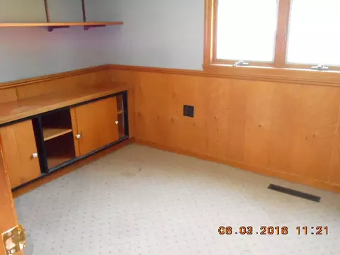 429 W 6th St, Pecatonica, IL 61063 photo 8