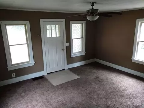 314 Snow Ave, Chadwick, IL 61014 photo 5
