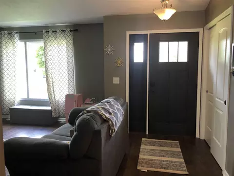 511 Don Dr, Pecatonica, IL 61063 photo 5