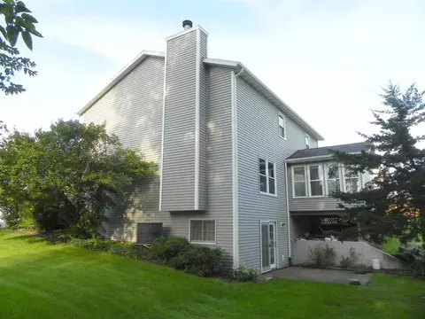 501 Don Dr, Pecatonica, IL 61063 photo 2