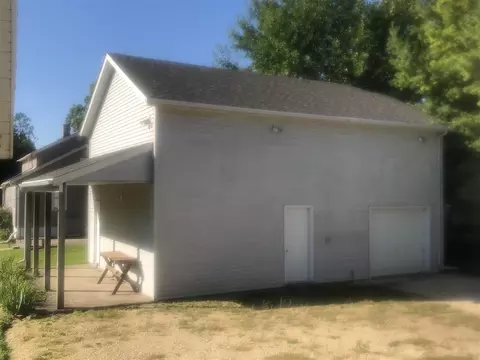 428 W 6th St, Pecatonica, IL 61063 photo 24