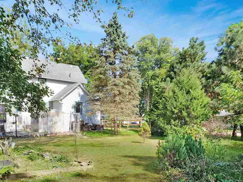 301 W 4th St, Leaf River, IL 61047 photo 10