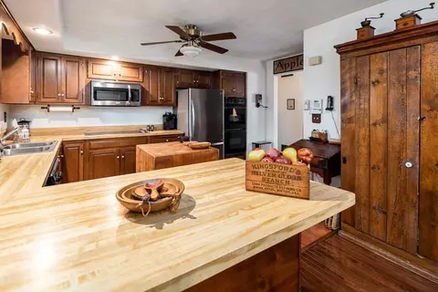 4820 Danforth Dr, Rockford, IL 61114 photo 9