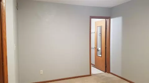 10933 Meadowsweet Ln, Roscoe, IL 61073 photo 6