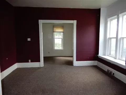 115 E 6th St, Belvidere, IL 61008 photo 5