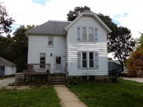 115 E 6th St, Belvidere, IL 61008 photo 1