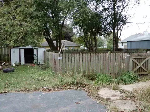 115 E 6th St, Belvidere, IL 61008 photo 17