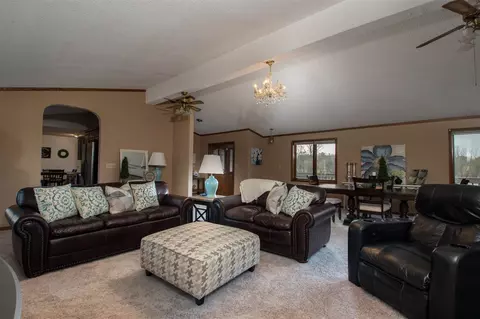4141 River Rd, Cherry Valley, IL 61016 photo 5