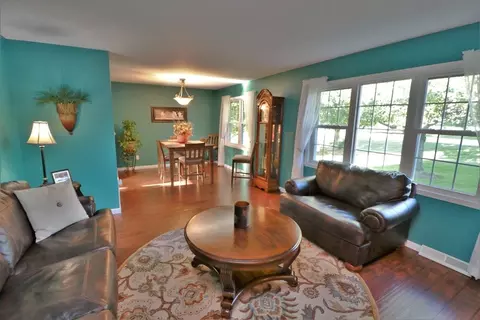 9838 Highstone Dr, Roscoe, IL 61073 photo 10