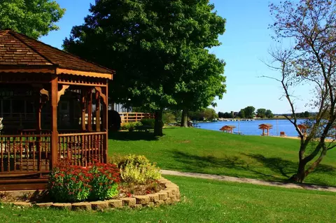 1449 Chadbourne Dr, Lake Summerset, IL 61019 photo 5