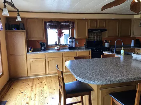 14782 Lovers Spring Dr, Lanark, IL 61046 photo 9