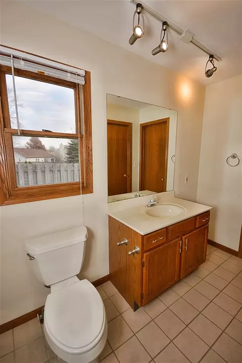 2607 E 6th St, Belvidere, IL 61008 photo 17