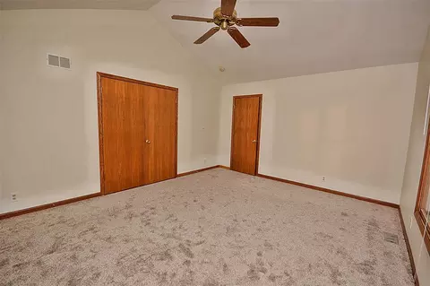 2607 E 6th St, Belvidere, IL 61008 photo 10
