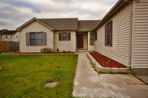 2607 E 6th St, Belvidere, IL 61008 photo 2