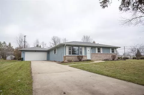 1470 Dixie Dr, Rockford, IL 61108 photo 1
