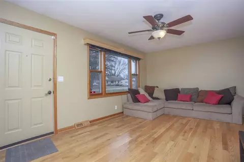 1470 Dixie Dr, Rockford, IL 61108 photo 4