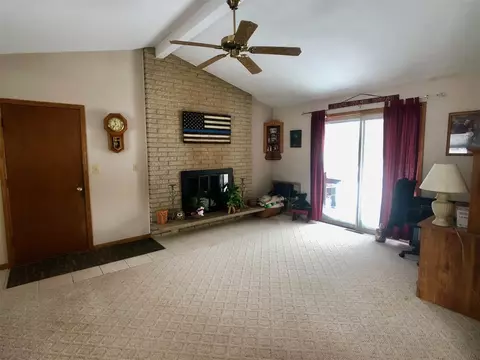 6064 E Bradley Rd, Byron, IL 61010 photo 9