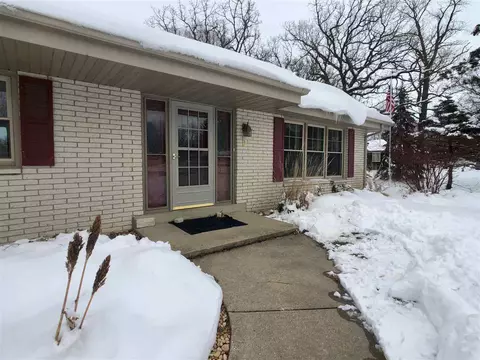 6064 E Bradley Rd, Byron, IL 61010 photo 2