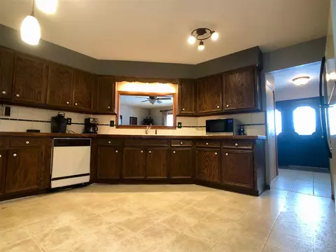 6064 E Bradley Rd, Byron, IL 61010 photo 18
