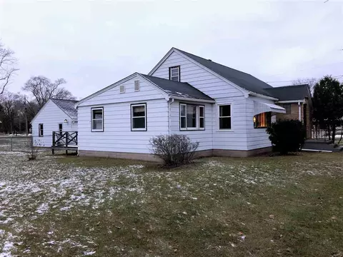 11270 Main St, Roscoe, IL 61073 photo 17