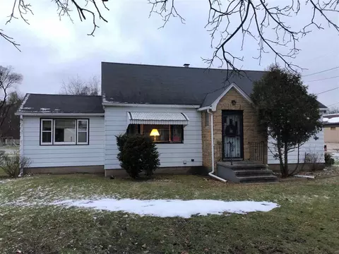 11270 Main St, Roscoe, IL 61073 photo 1
