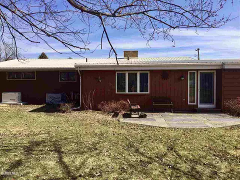 304 E Lanark Ave, Lanark, IL 61046 photo 13