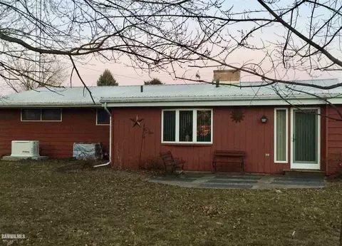 304 E Lanark Ave, Lanark, IL 61046 photo 4