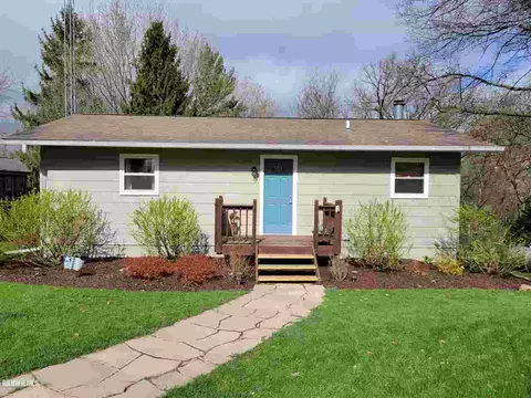 8 A38 Constitution, Apple River, IL 61001 photo 3