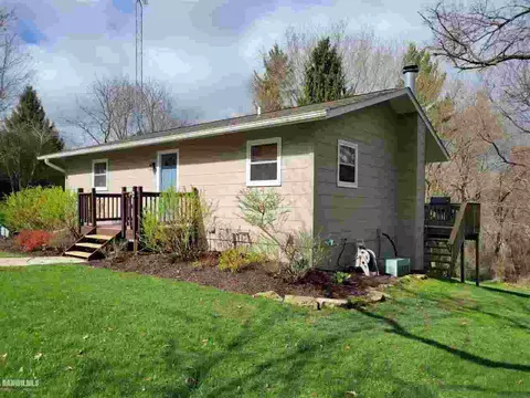8 A38 Constitution, Apple River, IL 61001 photo 4