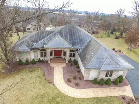 7353 Timber Ridge Rd, Roscoe, IL 61073 photo 2