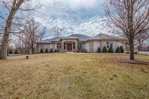 7353 Timber Ridge Rd, Roscoe, IL 61073 photo 1