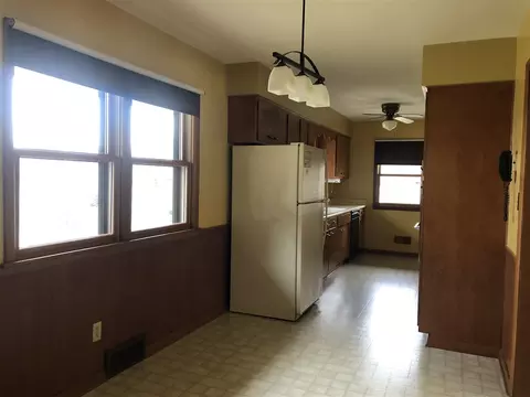 1128 N Jackson St, Pecatonica, IL 61063 photo 8