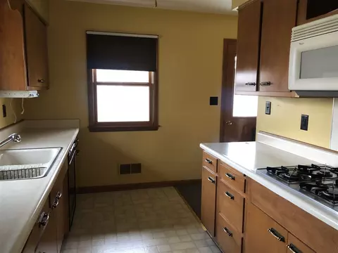 1128 N Jackson St, Pecatonica, IL 61063 photo 10