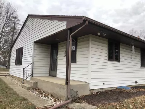 1128 N Jackson St, Pecatonica, IL 61063 photo 3