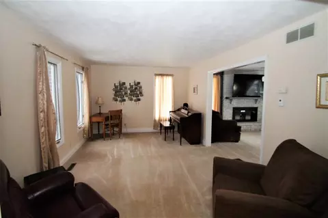 10343 William Trl, Roscoe, IL 61073 photo 13