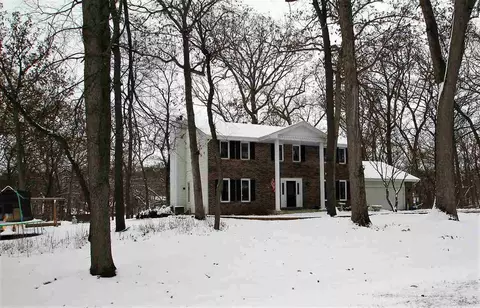 10343 William Trl, Roscoe, IL 61073 photo 2